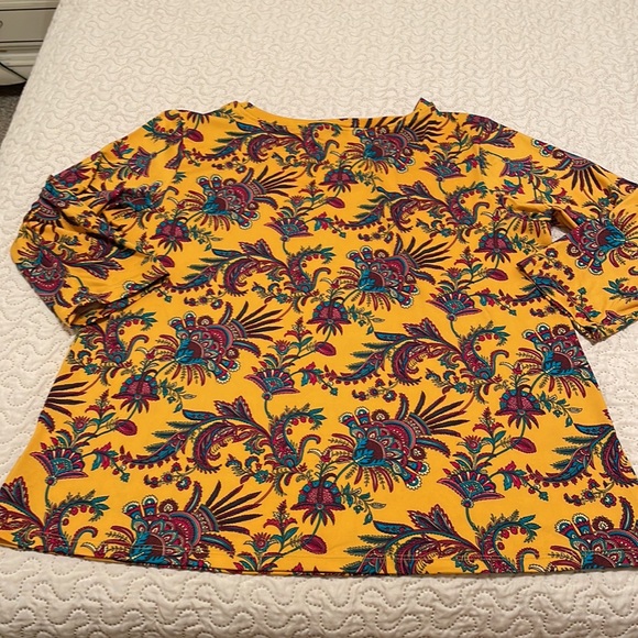 Pioneer Woman NEW 3/4 Sleeve Size Medium Top - Picture 4 of 11